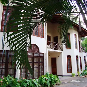Tree Breeze 3* Kandy